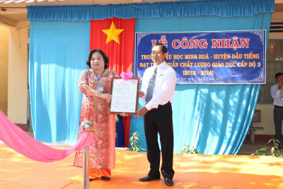 Lễ công nhận trường đạt chuẩn CLGD cấp độ 3
