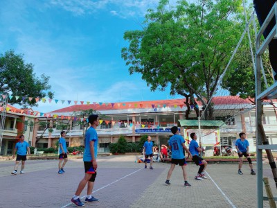 Công Đoàn Viên Tham Gia Giải Bóng Chuyền Liên Đoàn Lao Động Huyện