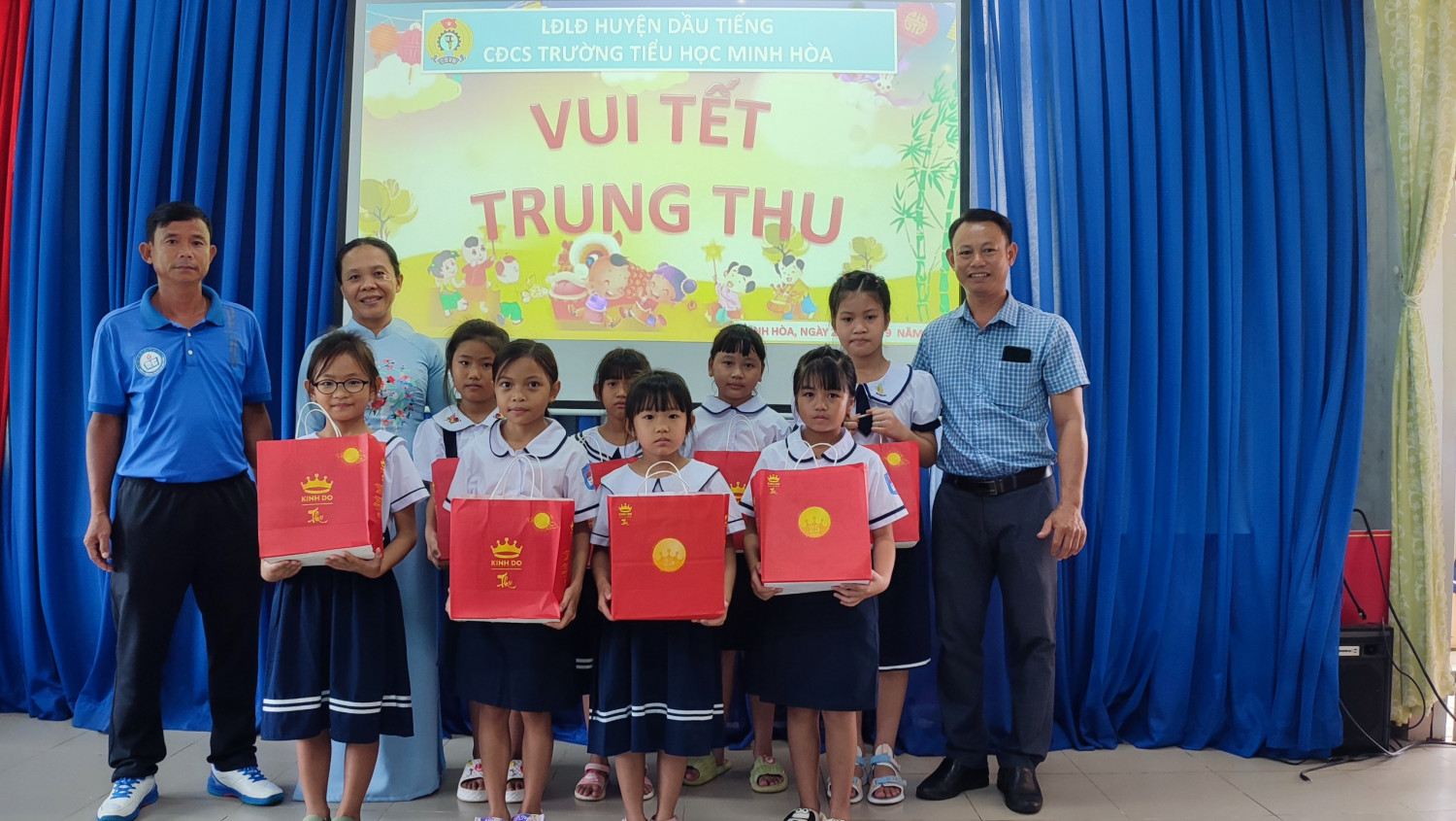 TRƯỜNG EM VUI TẾT TRUNG THU